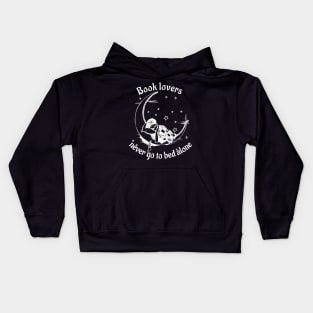 Book lovers never go to bed alone Kids Hoodie